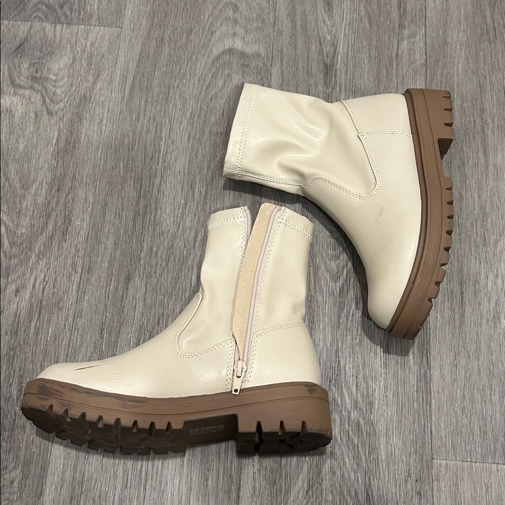 Soda Cream Ankle Boots - Picture 2 of 5